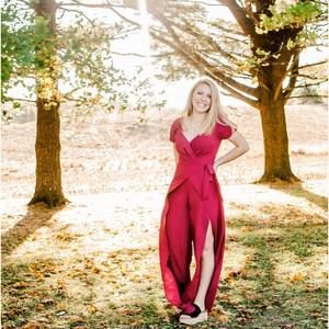 Meet your Posher, Olivia